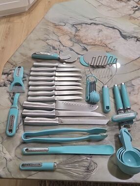 KitchenAid Aqua Blue Multi-Piece Knife and Utensil Set